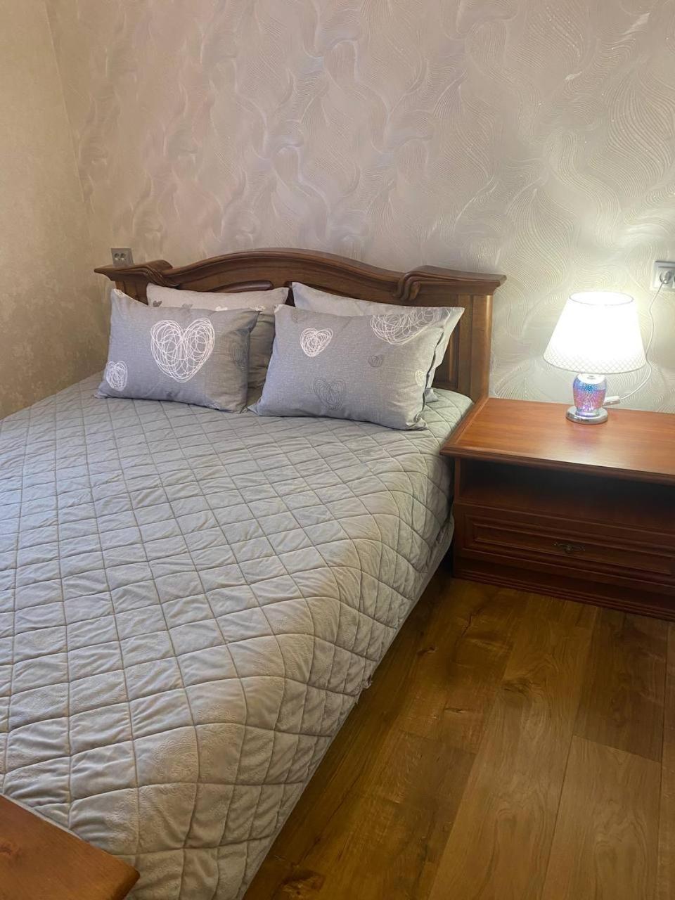 Апартаменти На Вулиці Антоновича Leópolis Exterior foto