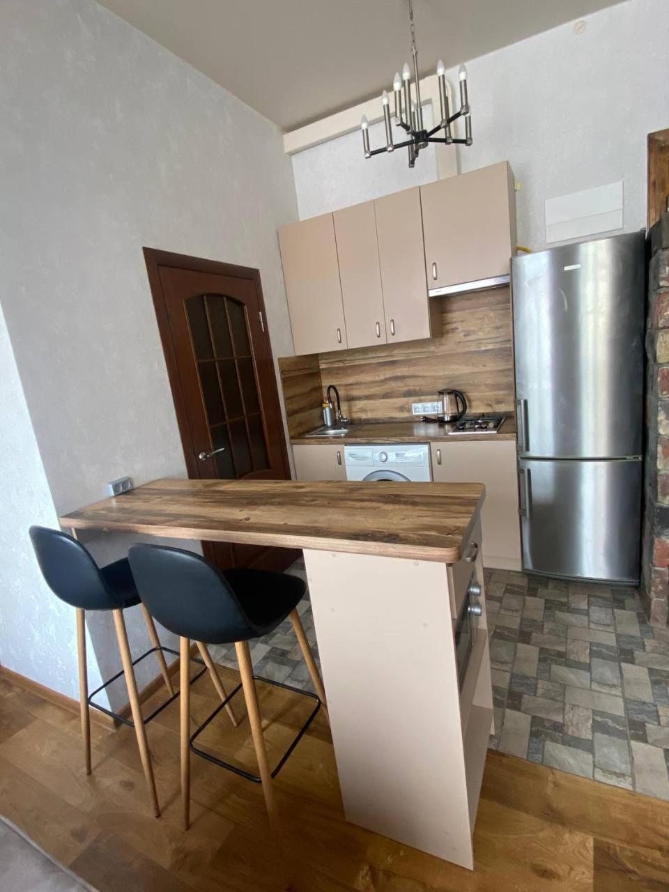 Апартаменти На Вулиці Антоновича Leópolis Exterior foto