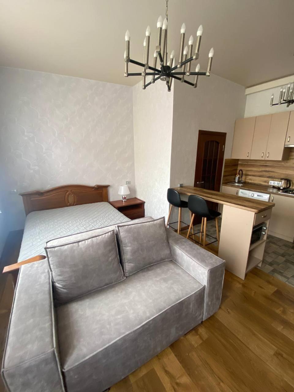 Апартаменти На Вулиці Антоновича Leópolis Exterior foto